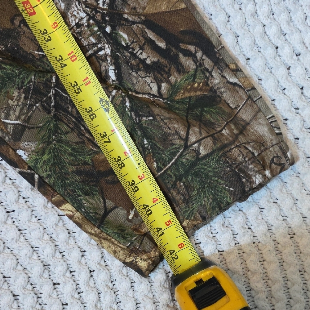 Women's For Her Realtree Camo Hunting Pants with Green Leaf Print - Picture 3 of 7